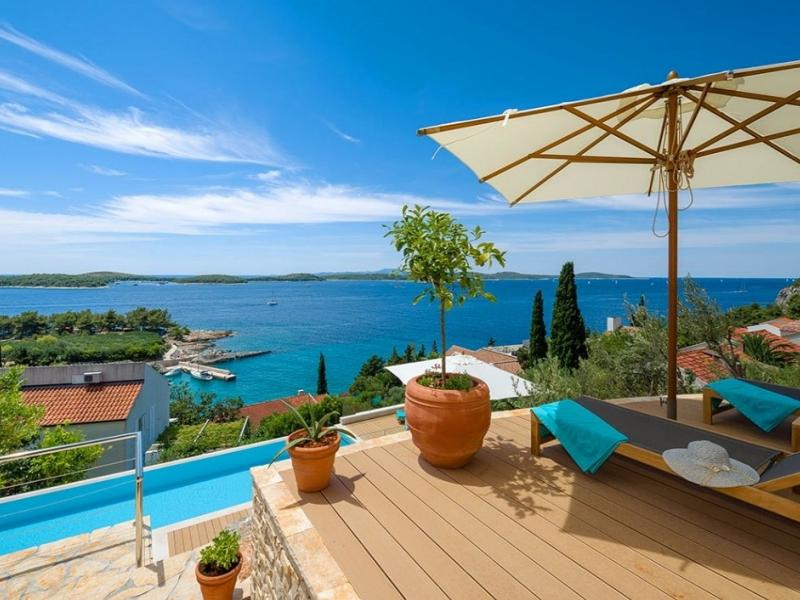 Villa Terra Rossa , Hvar 