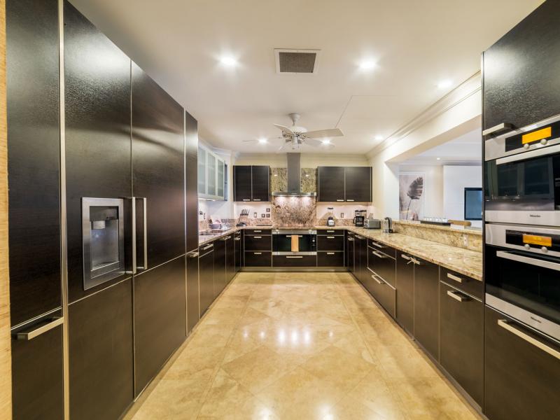 Sandy Cove 302 - The Pearl Beachfront , Beachfront villas Barbados , Prospect , Sandy Cove , St James , West Coast Barbados 