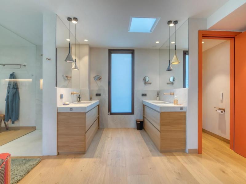 Villa Clara , Portals 