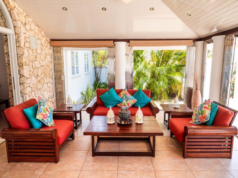 Villa Bimiti , Mount Irvine 