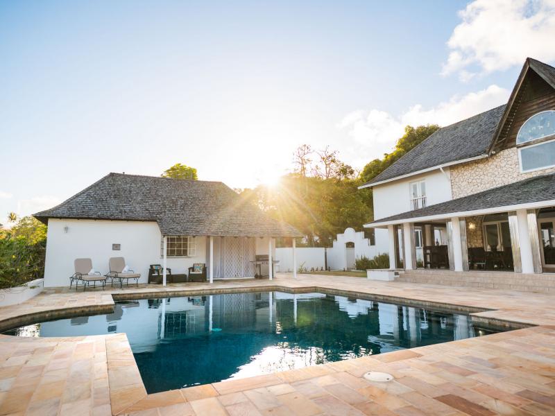 Villa Bimiti , Mount Irvine 