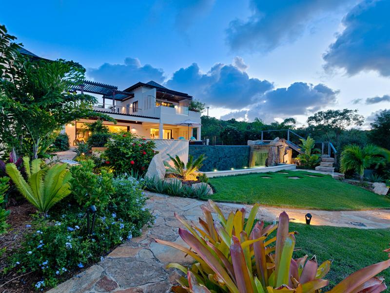 Villa Nevaeh Estate , Long Bay 
