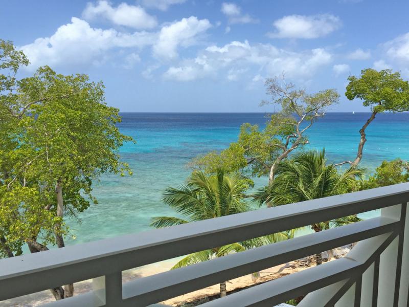 Waterside 402 , Beachfront villas Barbados , Paynes Bay , West Coast Barbados 
