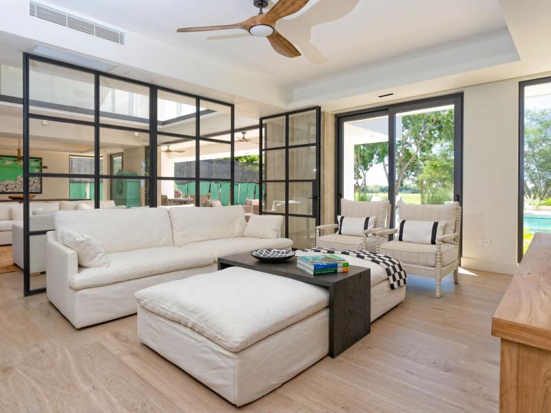 Villa Polos , Casa de Campo 