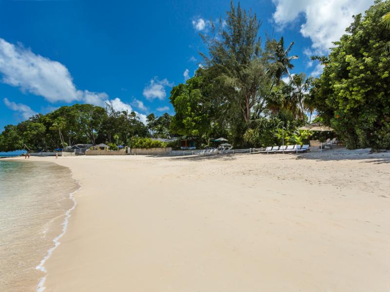 Bluff House & Cottage -Sandy Lane Beach , Beachfront villas Barbados , Sandy Lane Beach , Sandy Lane Estate , St James , West Coast Barbados 