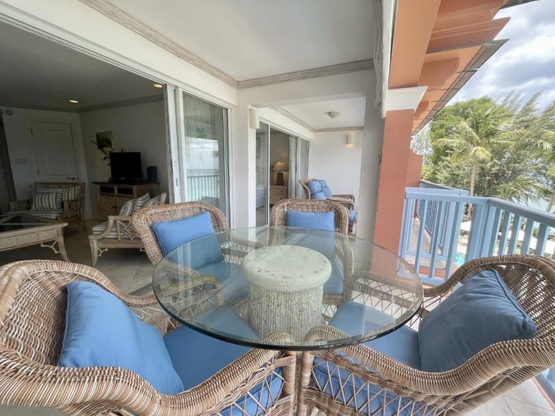 Villas on the Beach 303 , Beachfront villas Barbados , Holetown , St James , Villas on the Beach, Barbados , West Coast Barbados 