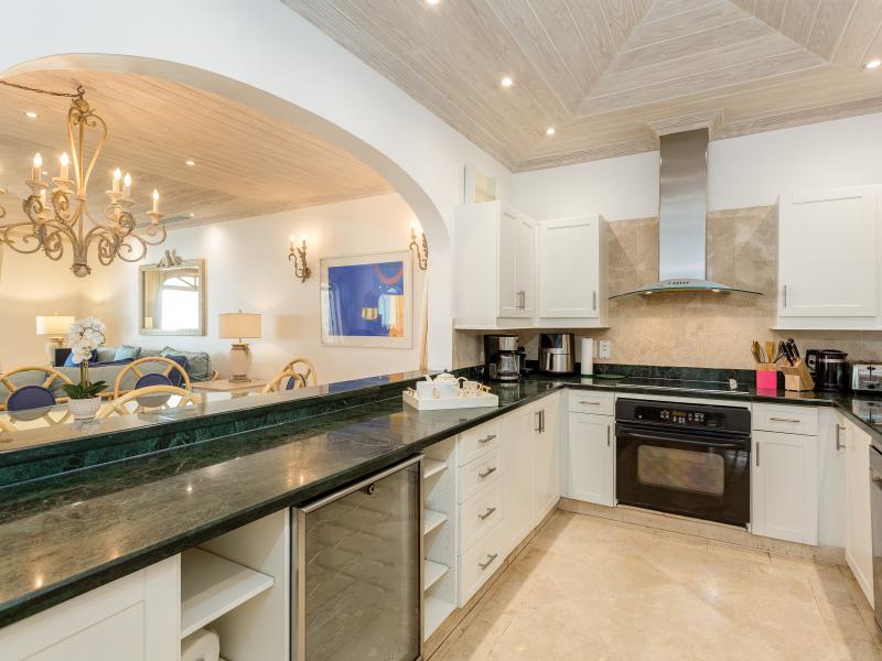 Hallidays at Old Trees , Beachfront villas Barbados , Old Trees , Paynes Bay , St James , West Coast Barbados 